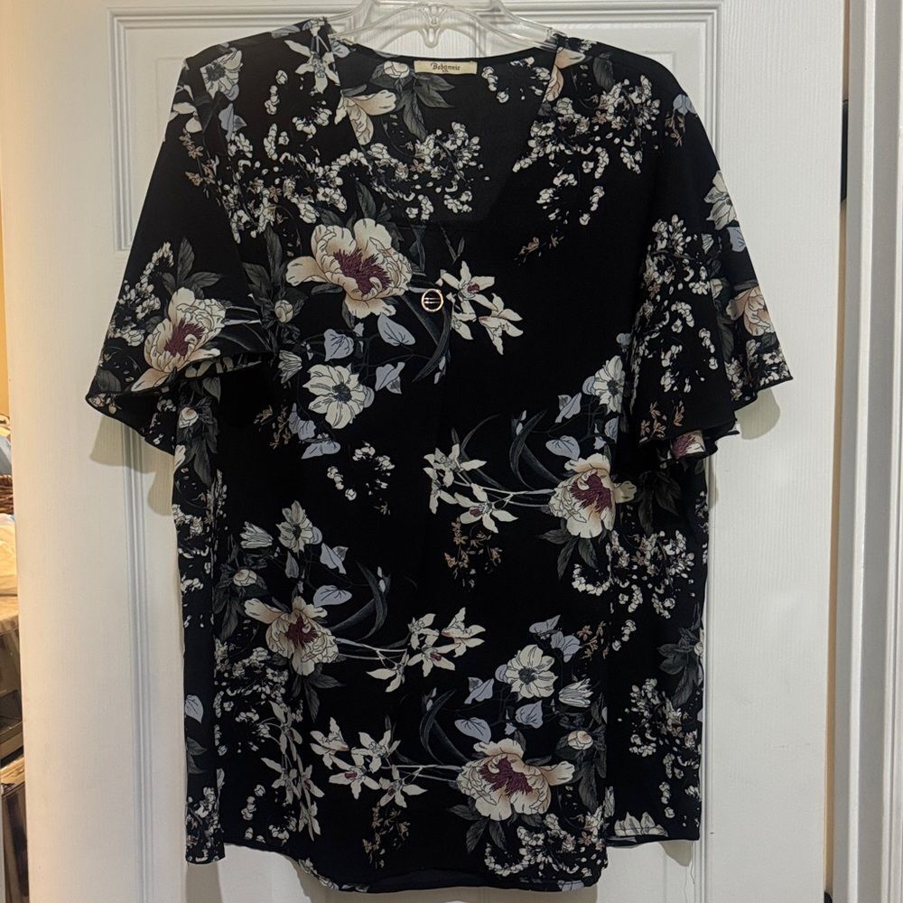 Floral Black Blouse with Elegant Design
